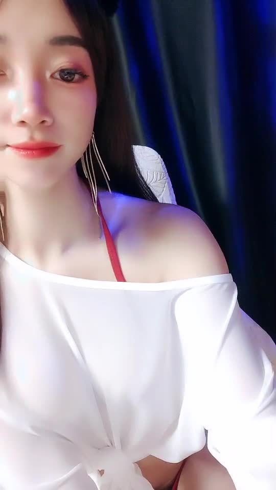 #半糖 #我们一起摇呀摇太阳舞蹈系顶级尤物激情裸舞自慰潮喷