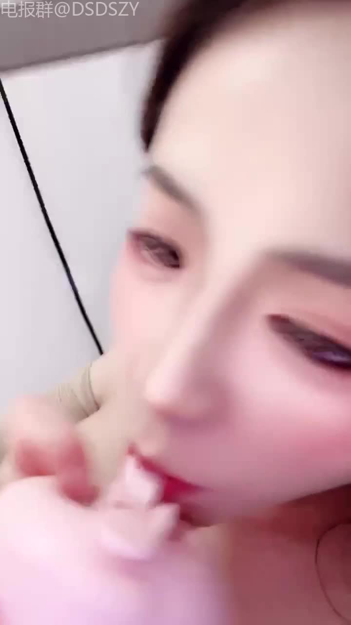 魔鬼身材~蜜臀柳腰【冯宝宝】喷水妖姬~大屌自慰~淫水粘液喷了一大堆 #冯宝宝 #自慰