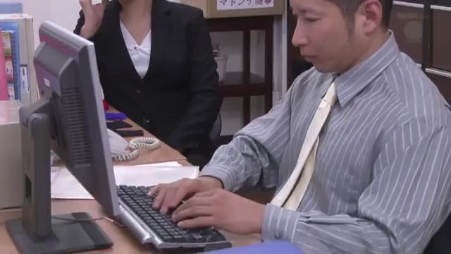 女上司的诱惑～玩弄小男人的美艳熟女️Midjourney 优秀AI作品分享，最强AI绘画 频道 @nvpusafuliji2048