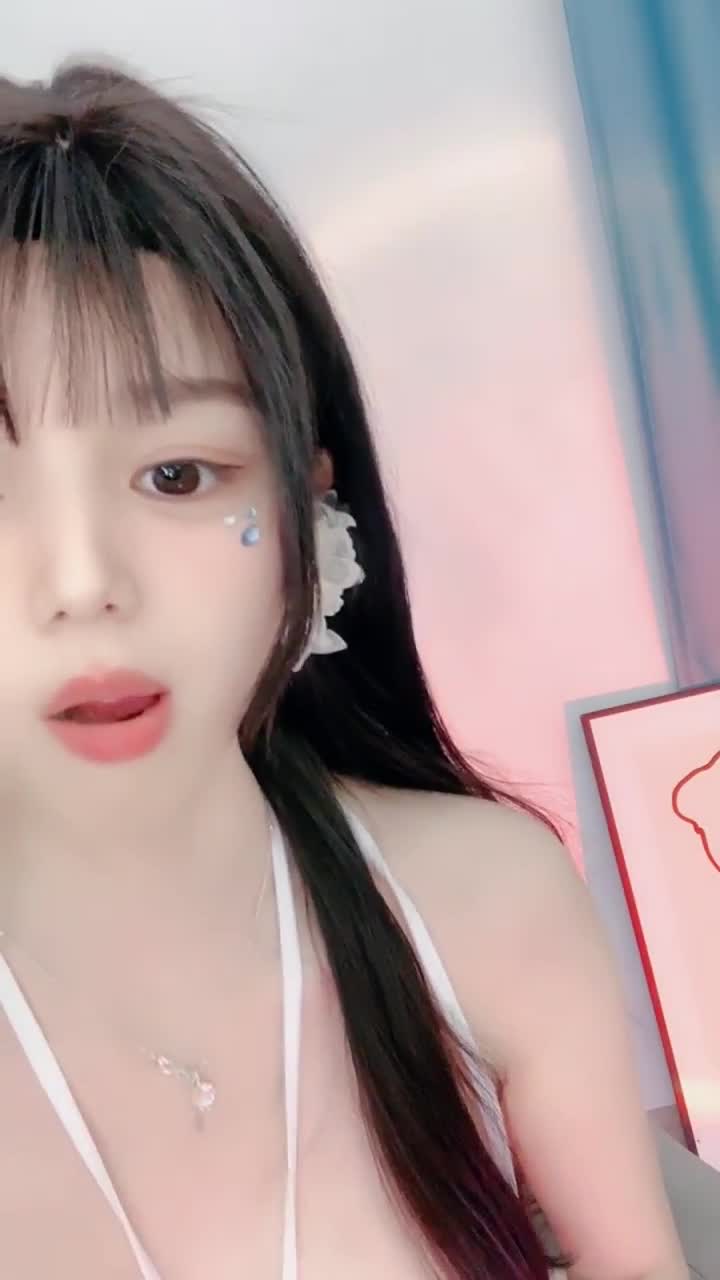 顶级新人绿播女神下海  喝口甜茶 明星颜值 被粉丝跳蛋震#喝口甜茶