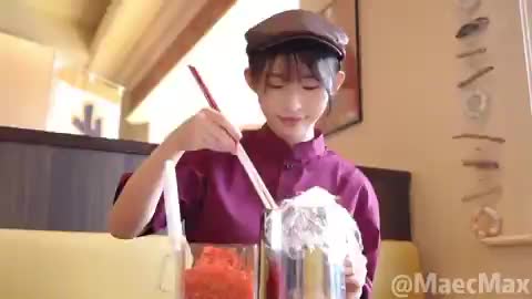 导演也是脑洞大开啊，还有后面的在厨房地板上按着摩擦，你们估计看的牛子要炸了