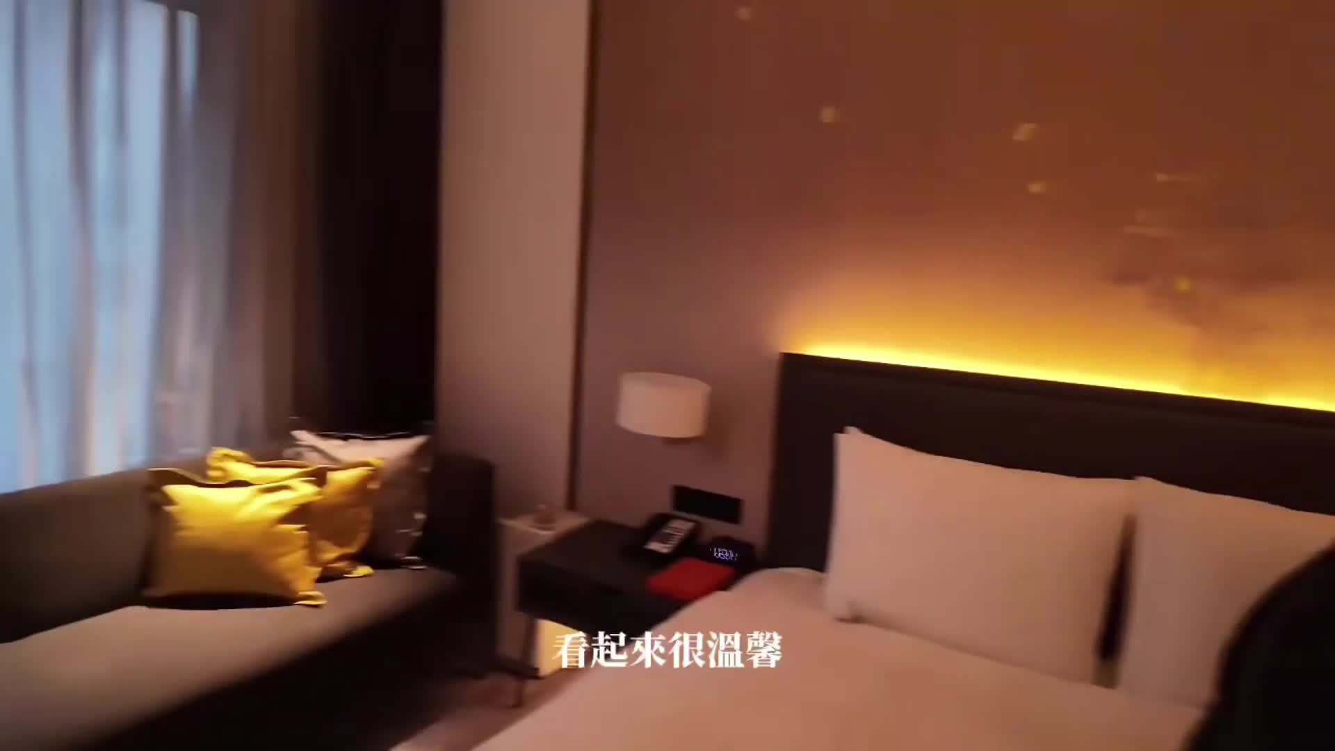 露脸才是王道 明星颜值女神『优娜UNA』跟老公的南部之旅 巅峰女神顶级精盆 外表清纯靓丽私下淫荡