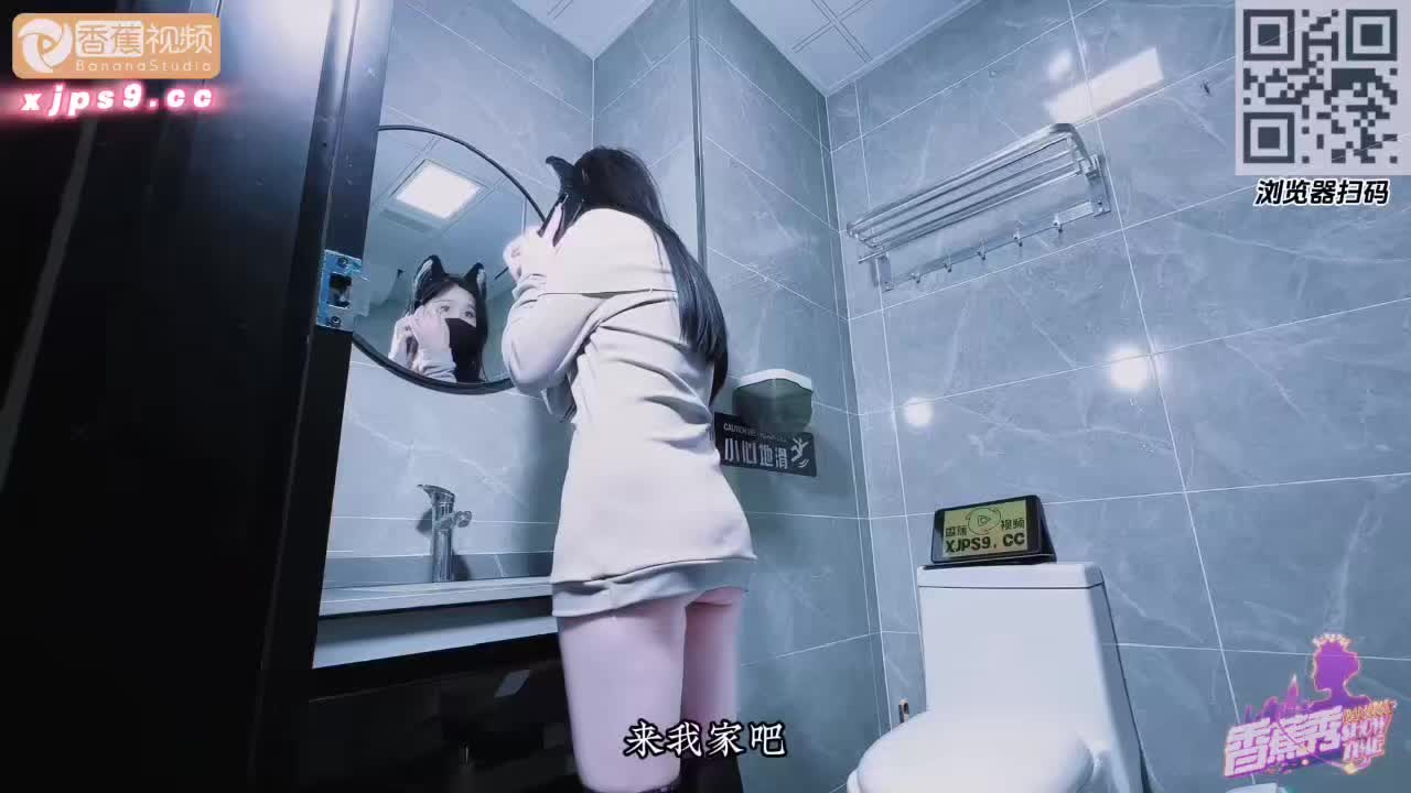 #蜜桃臀 #少妇 #后入 #翘臀 #丰臀猫儿美少妇，粉嫩鲍鱼后入翘臀！