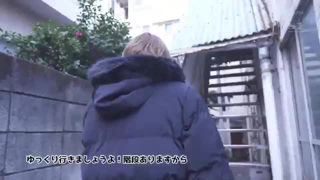 金发G乃女朋友实在是太美了，各种姿势随便操喜怒无常的魔女梦梦-NovelN女友机器人 频道 @nvpusafuliji2048