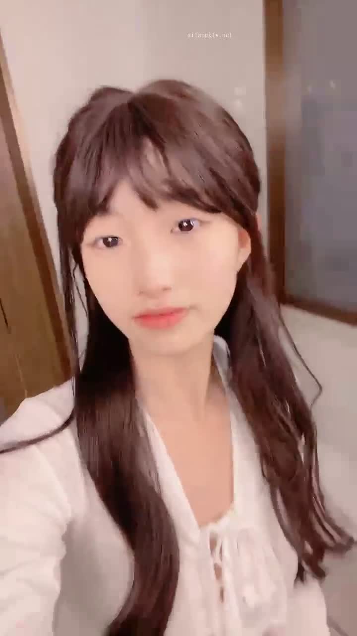 #我就是呜崽酱 #精选黄播 #可爱 #萝莉 #反差