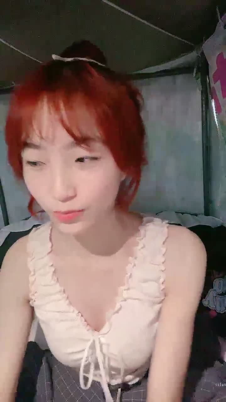 #我就是呜崽酱 #精选黄播 #可爱 #萝莉 #反差