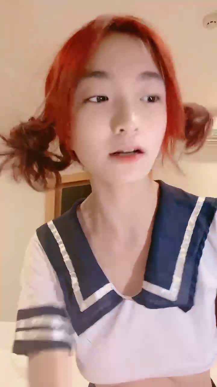 #我就是呜崽酱 #精选黄播 #可爱 #萝莉 #反差
