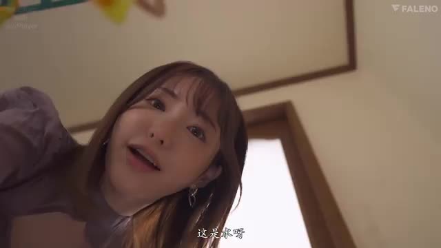 “在學校學過嗎？讓姐姐教你怎麼樣把肉棒插進來”淫蕩姐姐調教弟全程騷話不斷