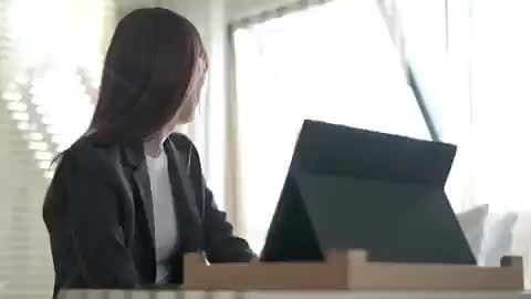 这颜值太漂亮了，在2个小时内换了5套情趣内内太耐冲了！视频换脸模板频道18+每日更新 频道 @nvpusafuliji2048