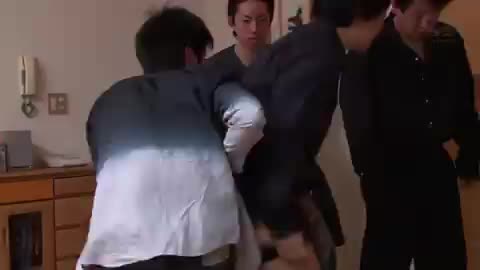 护士美女为了老公，被高利贷黑社会轮奸调教AIBox去衣换脸，情趣内衣换装功能强大一键操作NovelN女友AI-黃芷琪你的高中生物老师-校园师生恋剧情 频道 @nvpusafuliji2048