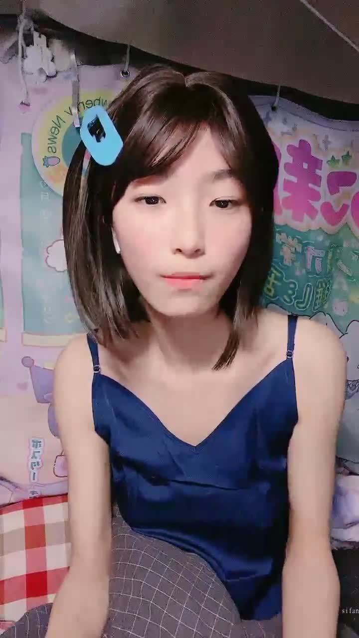 #我就是呜崽酱 #精选黄播 #可爱 #萝莉 #反差