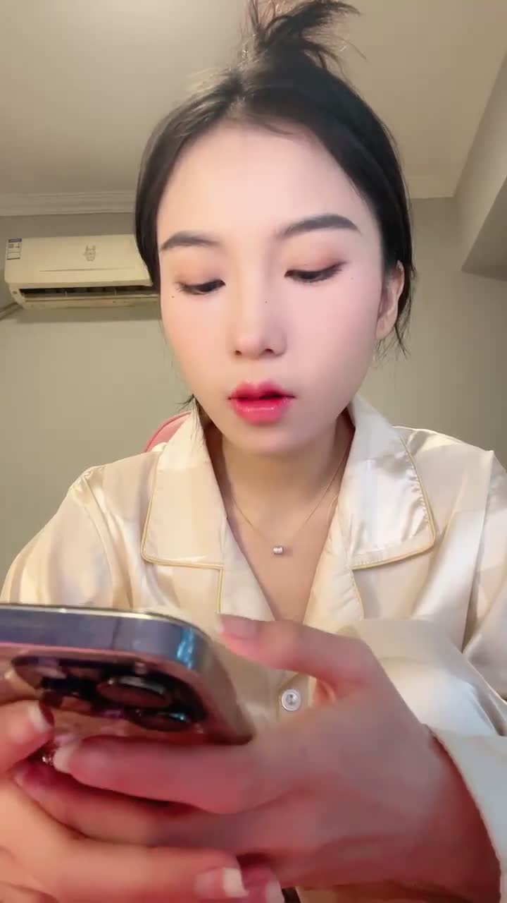 #娜娜酱呀 #刀刃呀 #反差 #精选黄播 #贫乳