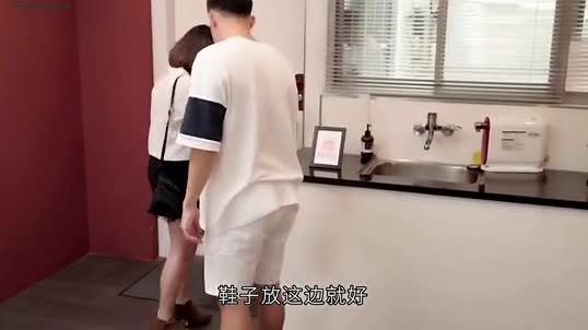 迷奸妻子的闺蜜