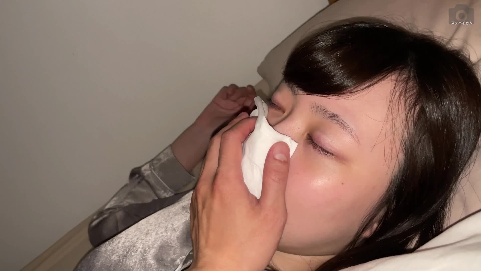 深夜三点来家里做客E奶表妹迷奸偷干