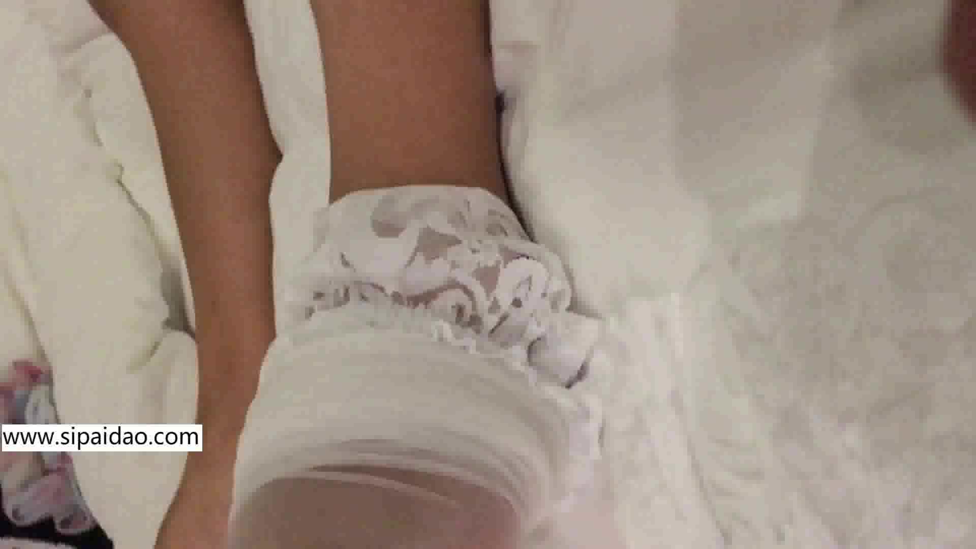 迷玩刚毕业的大学生