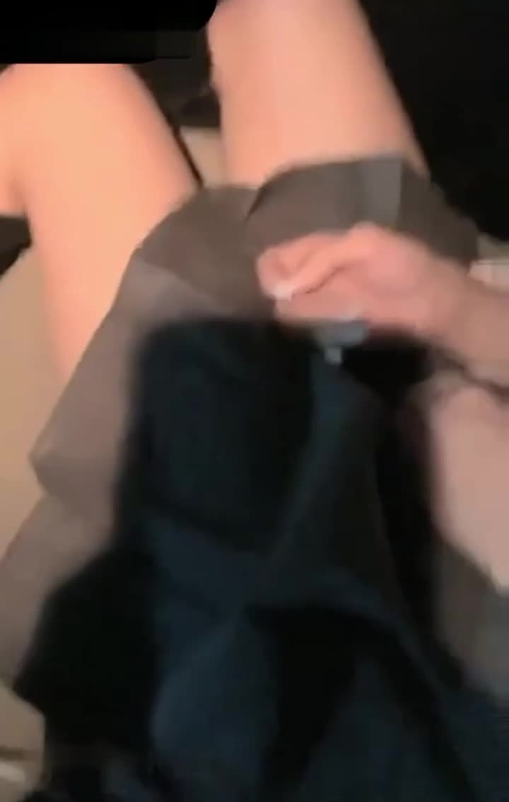 垂涎已久的女同事 灌醉肆意玩弄