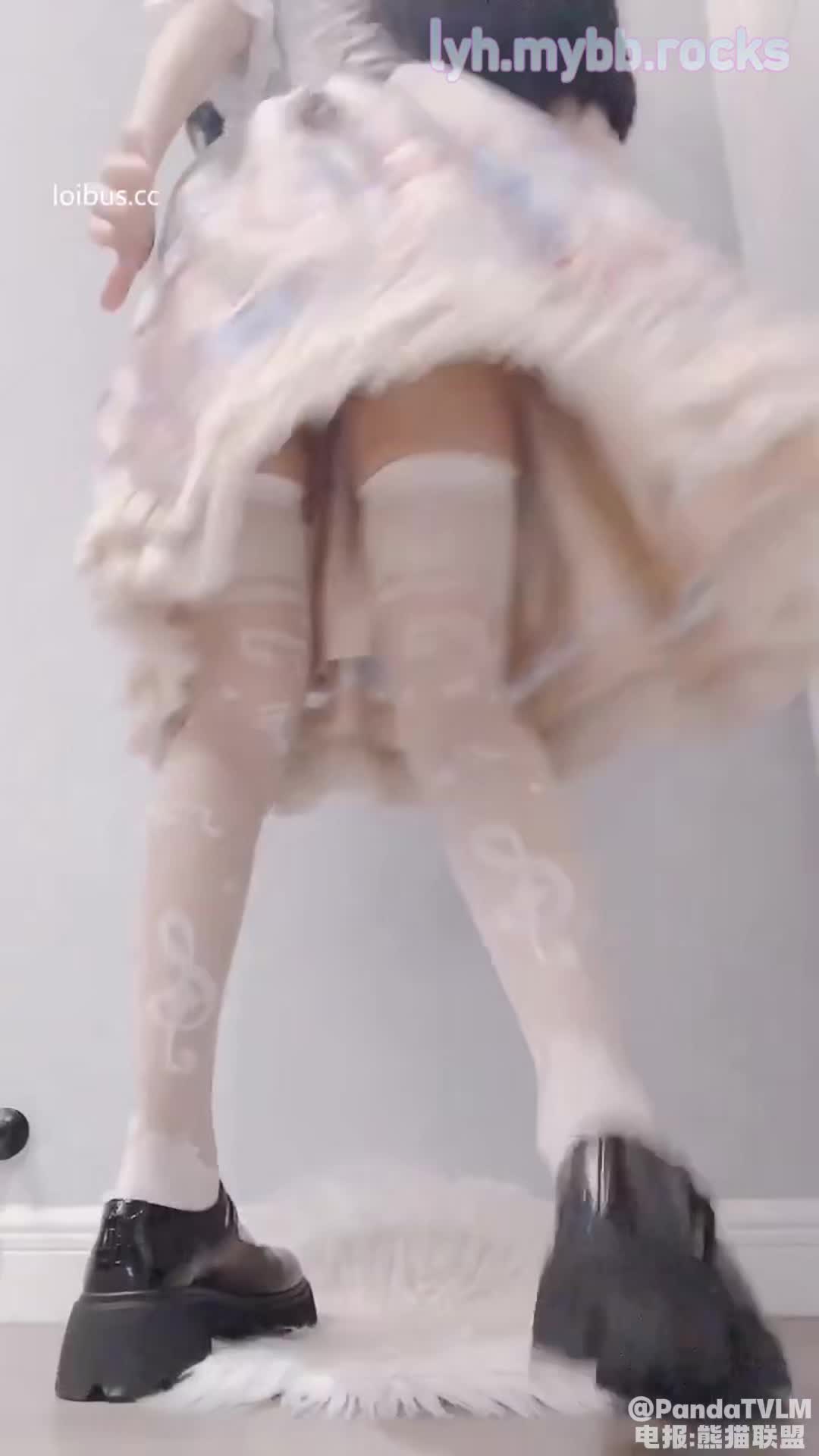 二次元白袜少女 洛丽塔小姐姐的白嫩诱惑 白嫩美少女带来的反差视觉体验 唯美汉服清纯与反差#洛丽塔