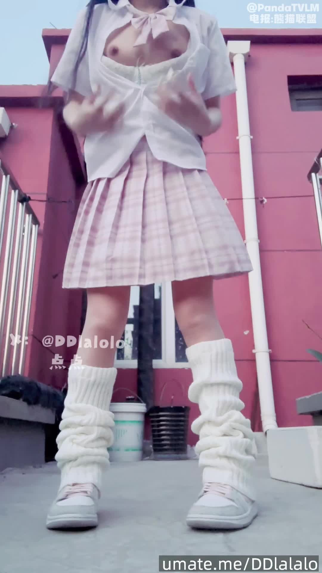 高价入的福利姬点点，会员订阅-推特点点福利姬订阅未流出单品粉色JK+炮袜大量喷水#推特 #点点 #单人