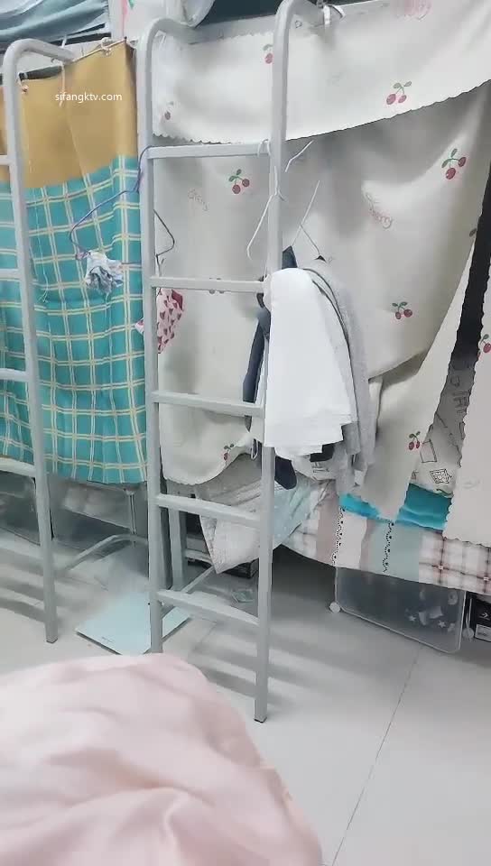 #大三妹妹小美 #跳蛋 #女大 #宿舍 #露出 #上课