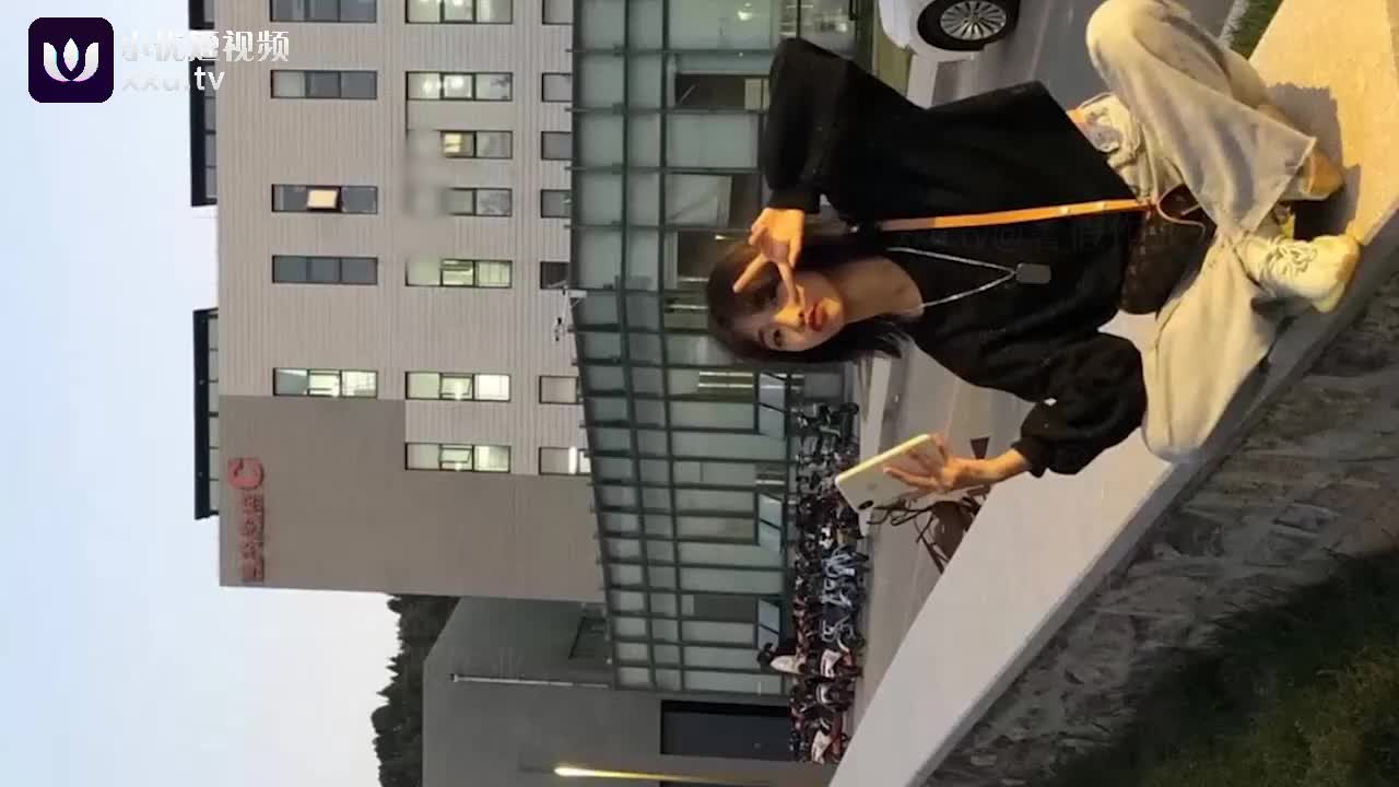 #热点爆料【独家爆料】艺术学校极品舞蹈生！被套路拍下大尺度高难度~一字马劈叉自慰视频！
