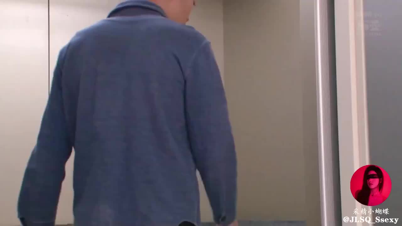女销售视频换脸效果对比频道18+一键视频换脸