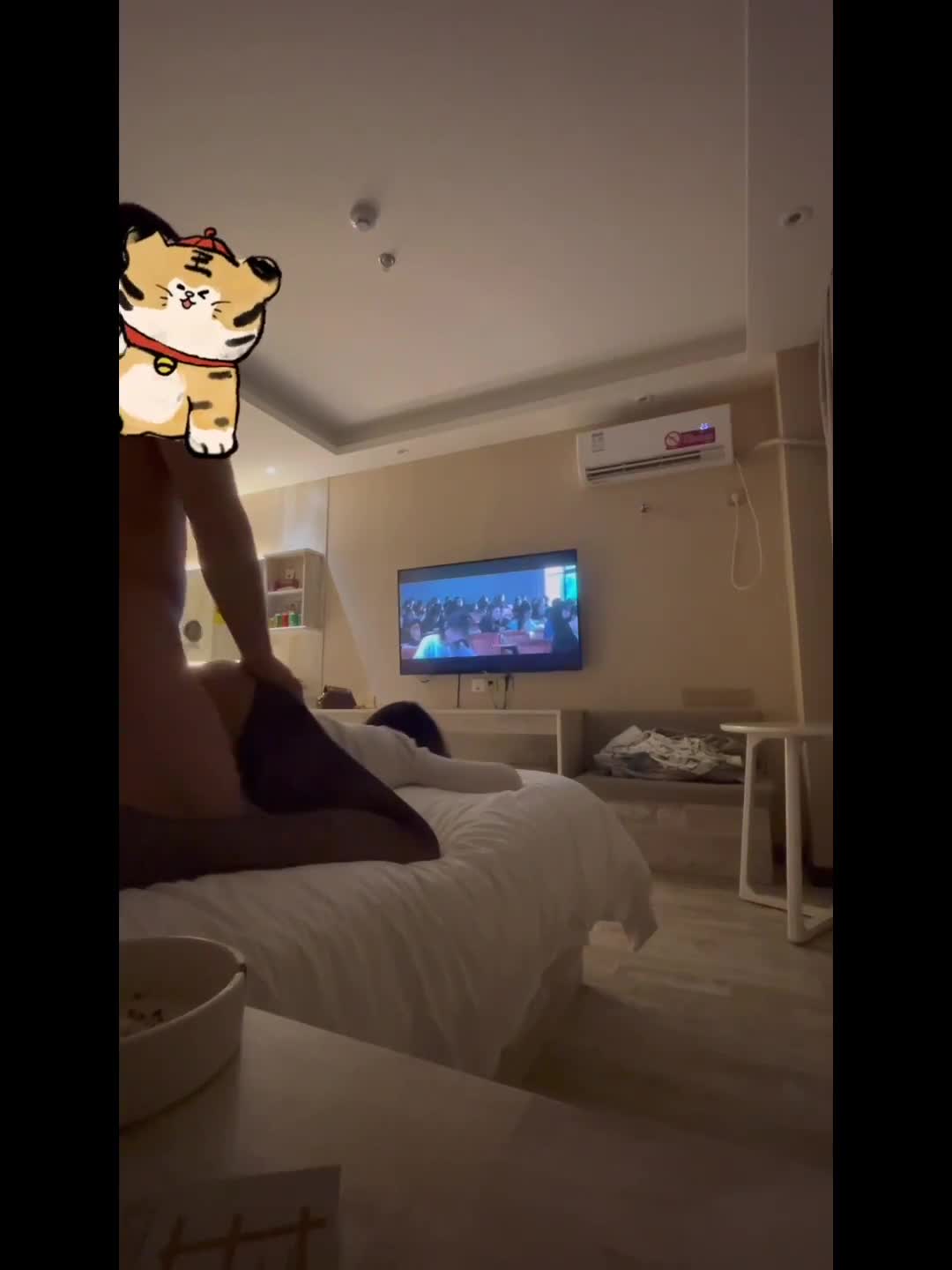 #抄底 #流出 #黑料 #走光 #偷拍顶级反差婊她同学知道她那么骚吗