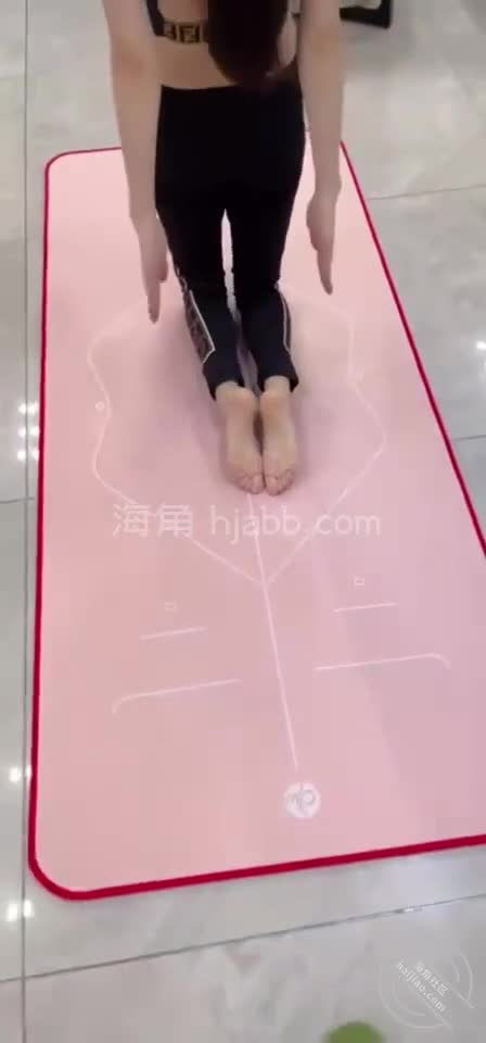 #乱伦嫂子做瑜伽太性感了没忍住后入骚逼嫂子