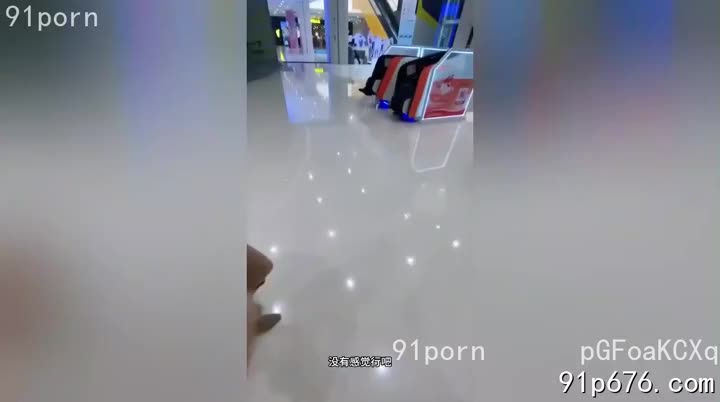 她，人妻一枚，丰腴的胴体散发着成熟女人的韵味。饱满的巨乳，肥厚的臀部，无不挑逗着我的神经。今晚，注定销魂。#人妻 #熟女 #偷情你是独自抚养女儿24年的父亲，她带着男朋友探访你告诉你他们在计划结婚-NovelN小说