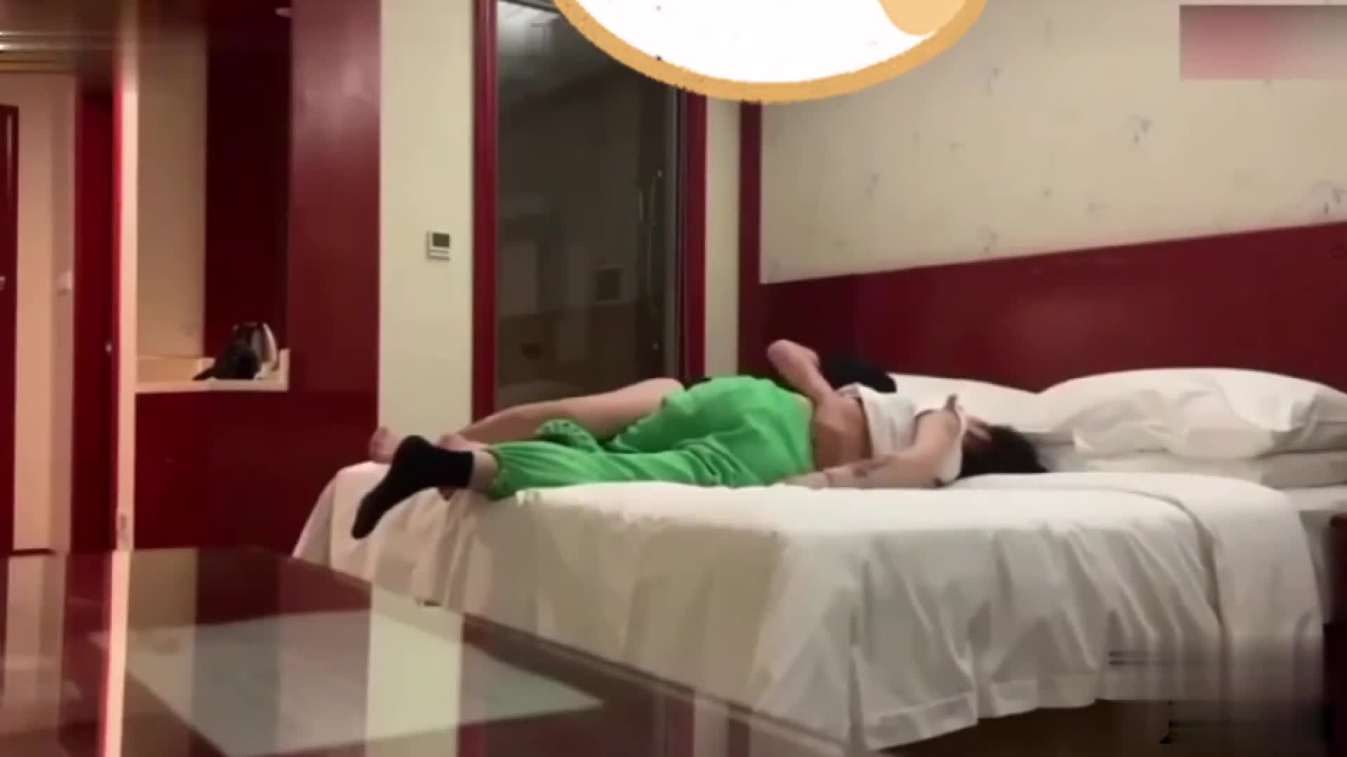 #强奸 #迷奸 渣男教练灌醉小姐姐强奸