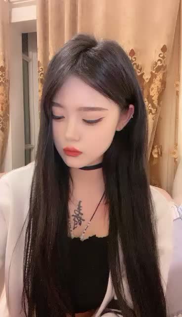 #陪小月看烟花 #裸舞 #蹦迪 #精神小妹 #颜值
