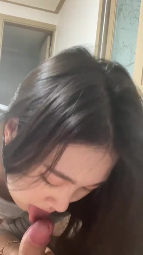 #足控 口交 颜射#韩国反差婊视频 #漂亮国最骚 频道 @simi2025