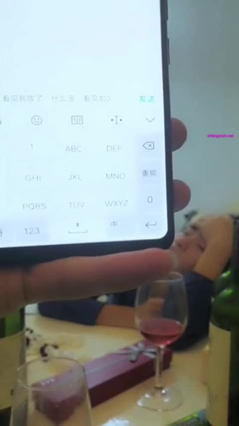 #迷奸 #学生清纯水嫩的大学美女 喝醉后抱她到床上休息 没控制住强干了她 频道 @simi2025