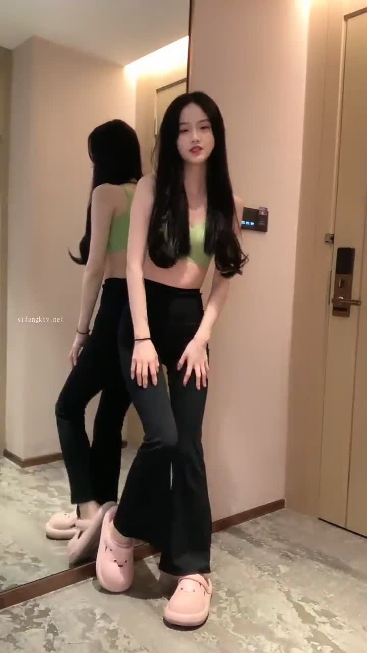 #舞蹈老师 开房泄密 身材不错 频道 @simi2025