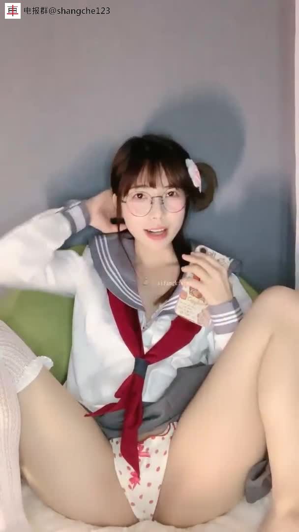 #吐槽牙膏 #小迷糊哟 #萝莉 #反差 #可爱