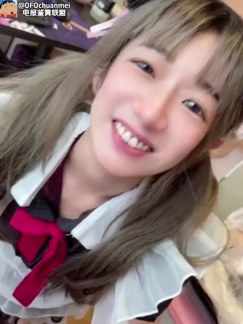 #群交 #爆乳 #调教露脸网红母狗！爆乳博主激操粉丝见面会，吃鸡口爆吞精 频道 @simi2025