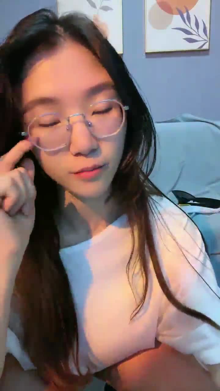 #艺崽崽 #反差 #御姐 #裸舞
