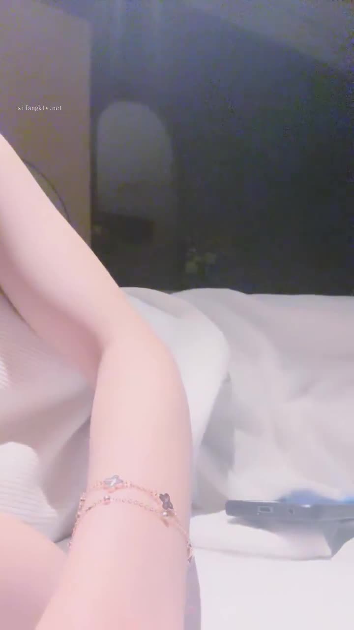 #户外小苏苏 #御姐 #反差 #露出 #放尿 #跳蛋