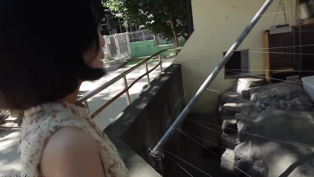 诱骗极品短发反差妹 野外竹子林打野战，白皙的美眉香汗淋漓 频道 @simi2025