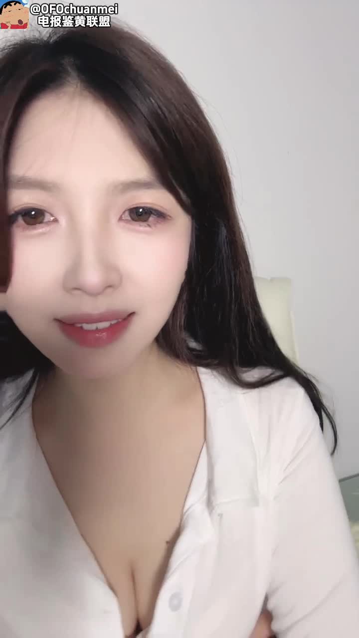 作者：兜兜 白月光女神 惊世容颜！酥软咪咪~扒穴自慰 频道 @simi2025