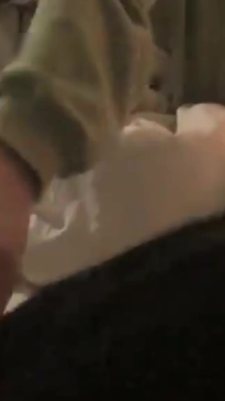 一群男女酒店喝酒 失恋女醉酒中半梦半醒被强奸#强奸 #轮奸 #醉奸