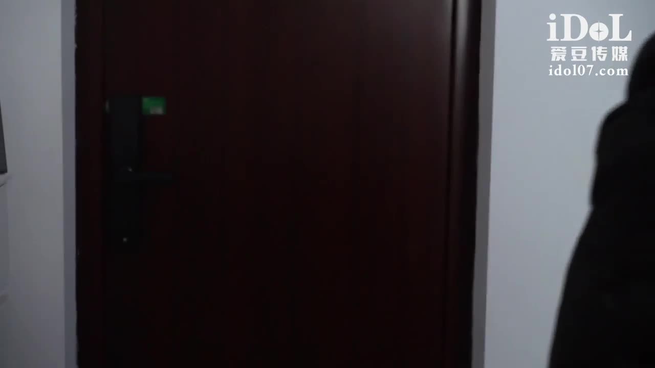 #强上兄弟争房手足相残倒霉弟媳遭强奸 巨乳圆润 白虎粉穴完美露出