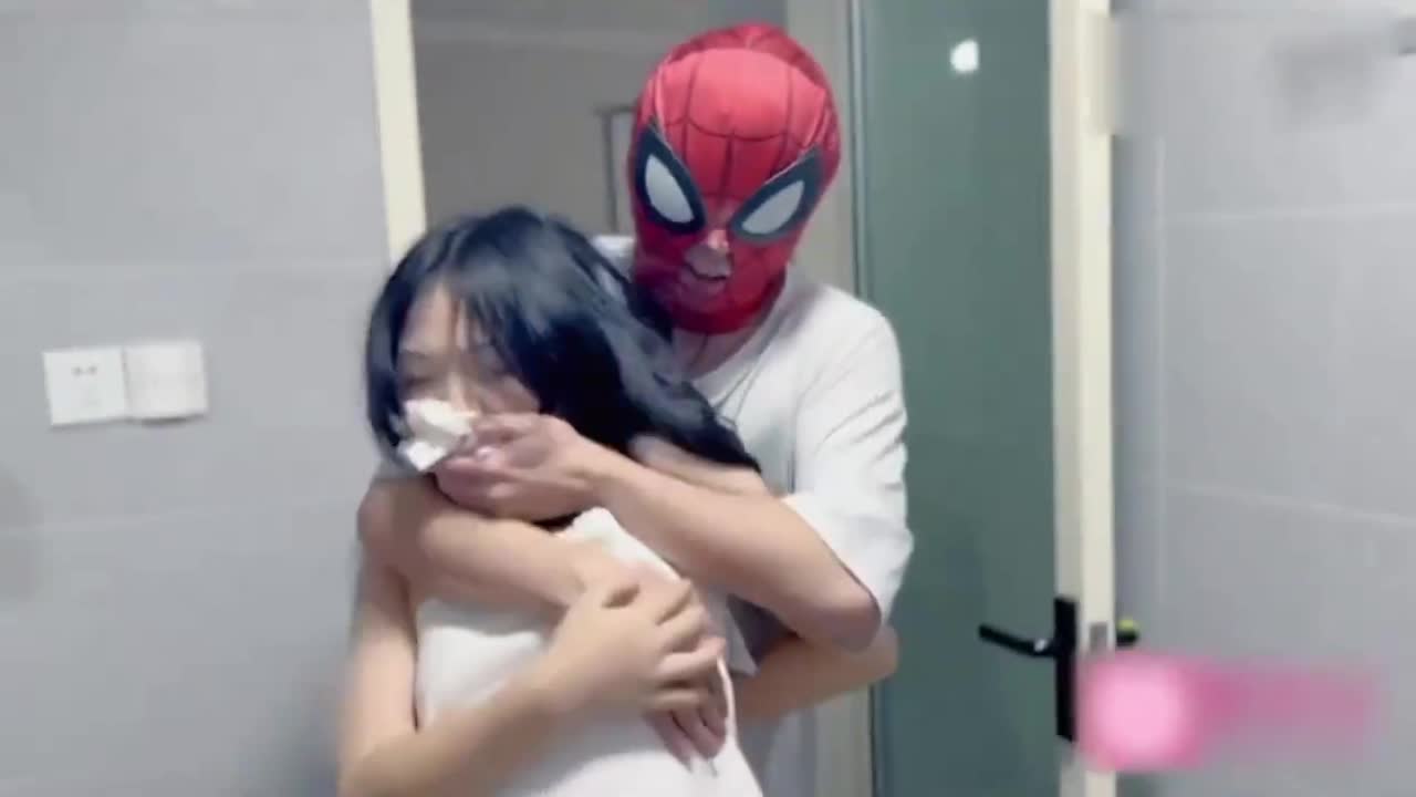 少妇惨遭入室迷晕被捆绑调教#强奸 #迷奸