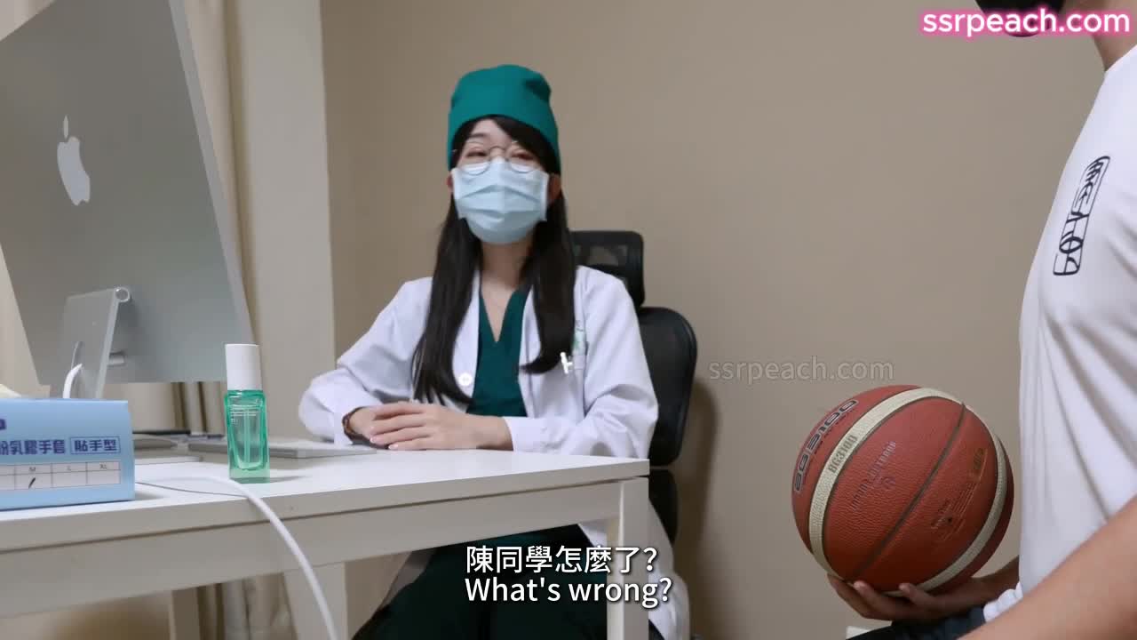 #反差婊男学生篮球场上撞到要害女医生微笑推荐精囊清空舒缓睪丸压力！