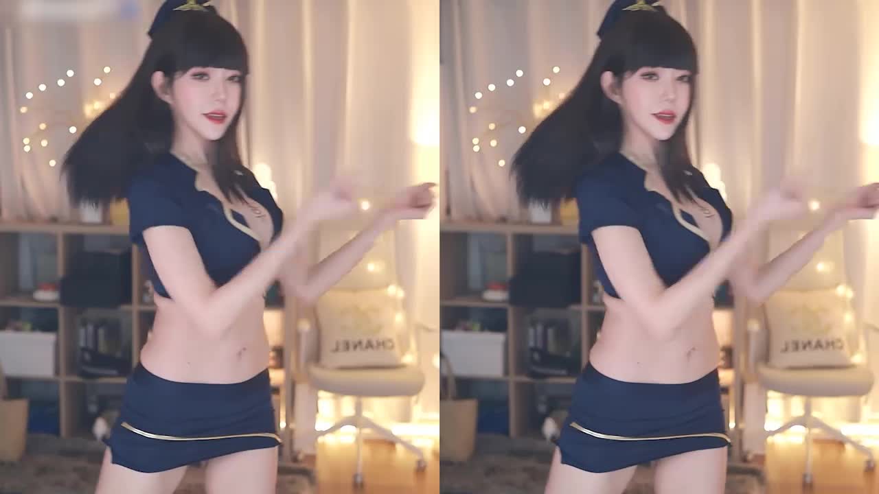 #美乳 #美腿 #美少女韩国女主播 绝美高颜值小女警身材火辣好欠操