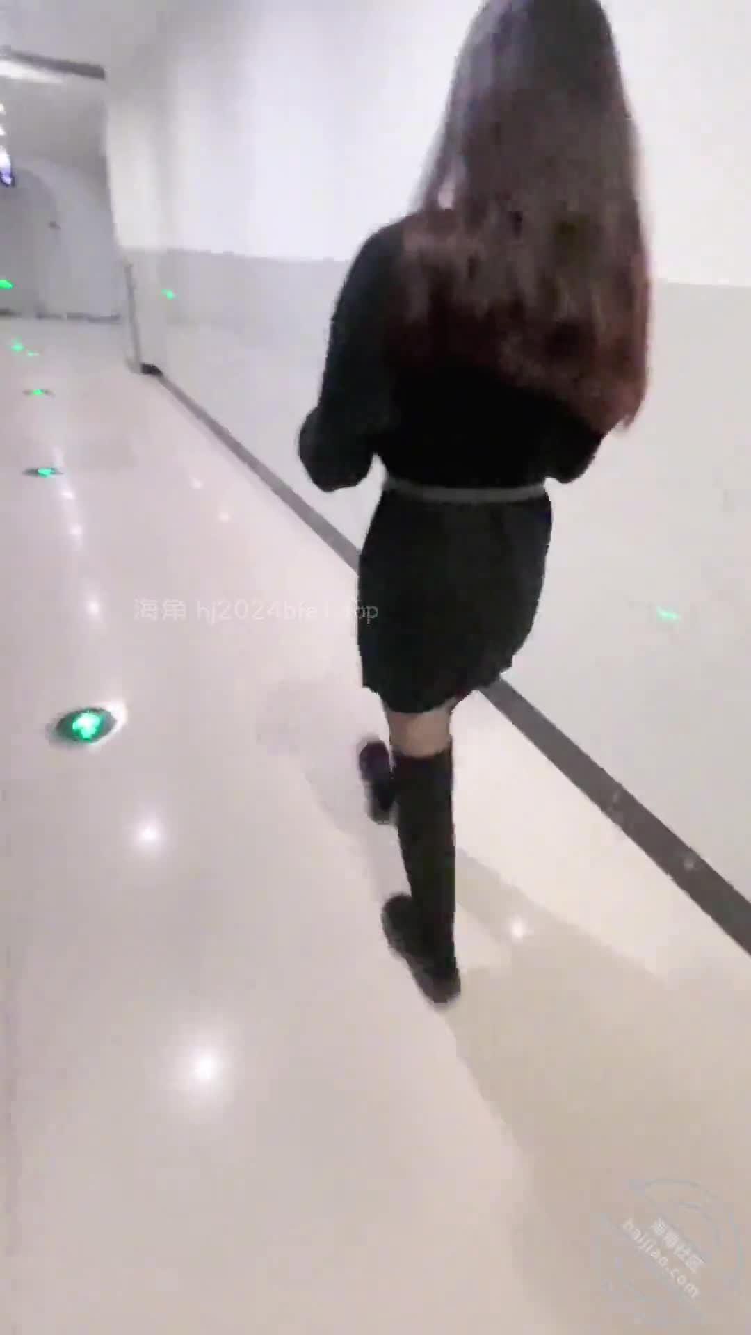 #海角社区 #大神强上女房东 #反差 #露出 #母狗