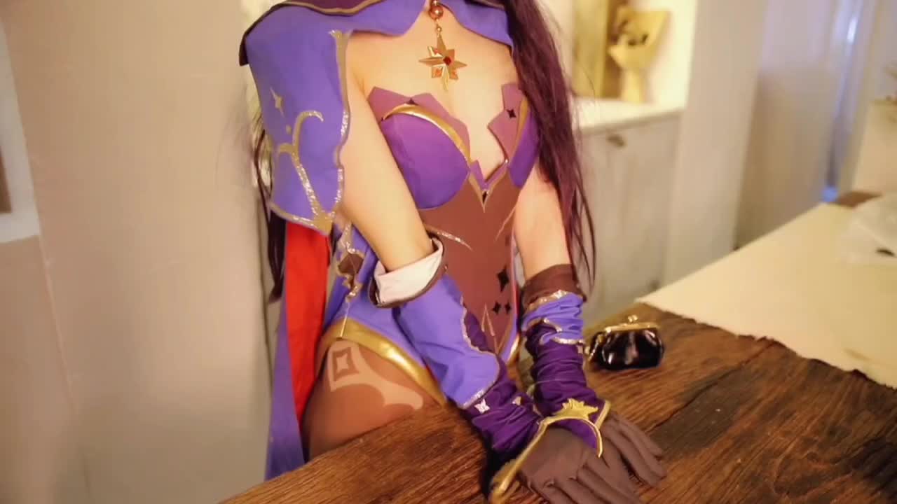 #懒懒睡不醒️ #cos #莫娜酒馆脱衣舞女郎剧情