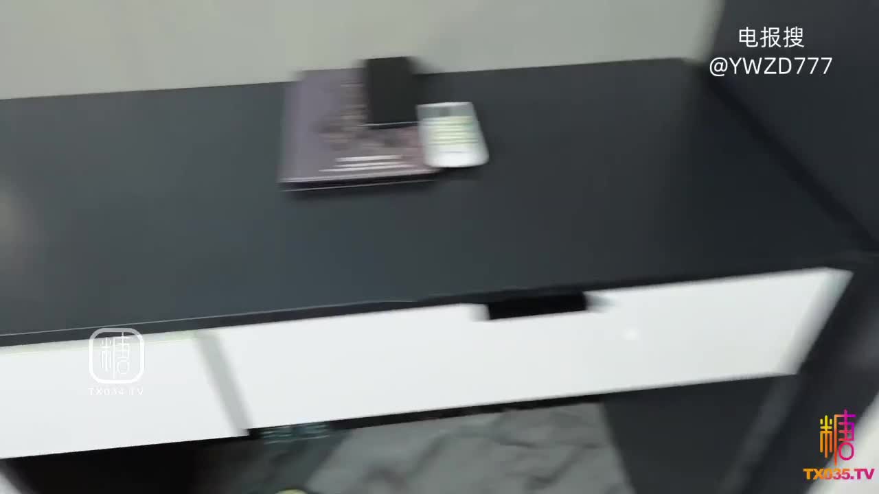 精选视频  [反差萝莉] 05年嫩妹暑假兼职-主动为客户提供性爱服务~ 内射了 讲 一会给你买个药吃好不好~ 啧啧  #萝莉 #福利姬 #少女 #反差