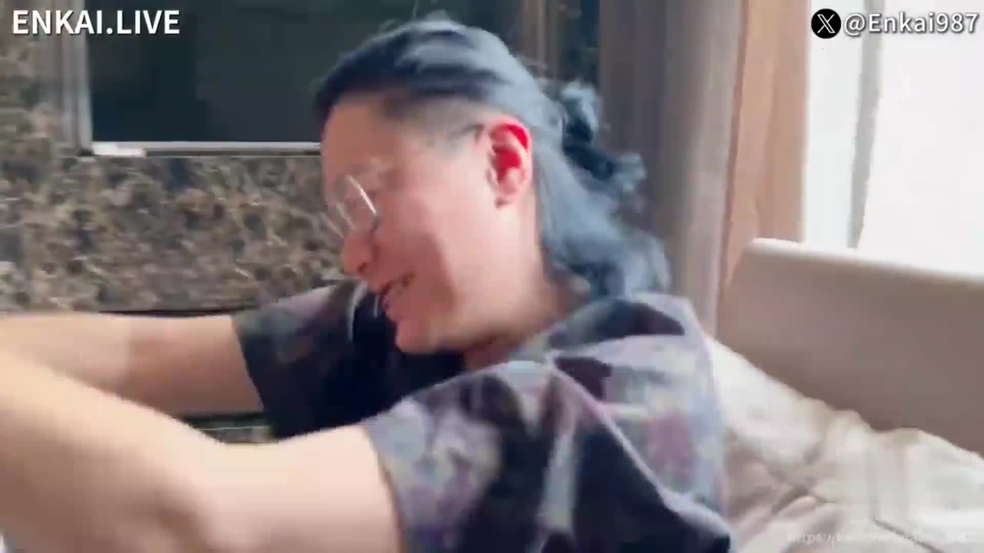 网黄导演】，走马探全球大神【恩凯Enkai】风俗文化探店，短发眼镜母畜调教3P体验
