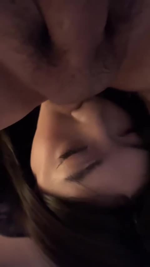 顺德cd海燕：吃鸡小妖精，撕烂丝袜更性感，像只淫荡的母狗