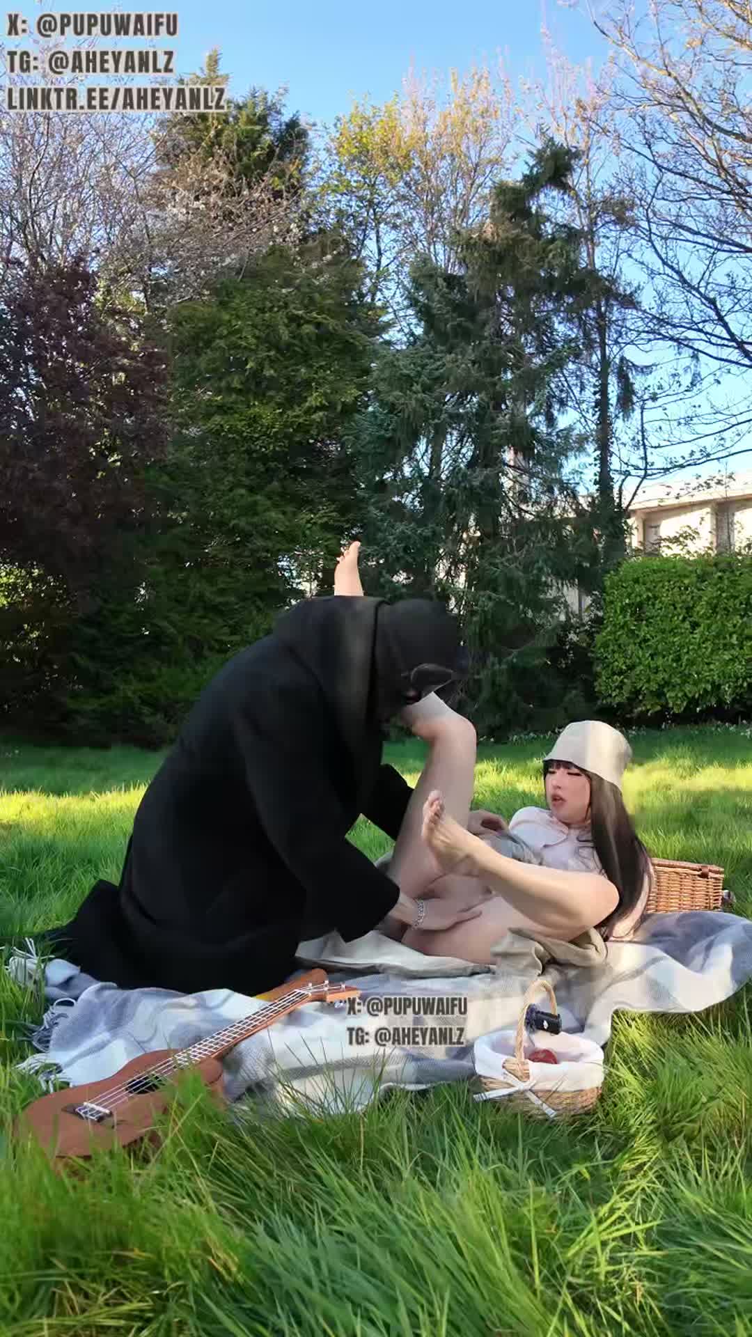 噗噗pupuwaifu 可爱萝莉露脸口交 阿黑颜 自慰 啪啪合集2